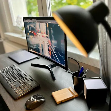 Kmhosting 2-bedroom Full Kitchen Im Zentrum 켐니츠