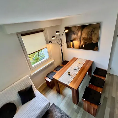 Kmhosting Zentrum Modern - Kingsize Boxspringbett Apartment *