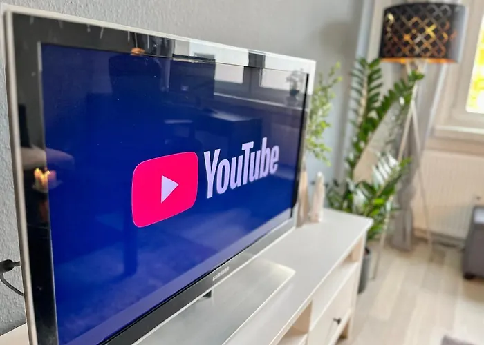 Kmhosting Zentrum Modern - Kingsize Boxspringbett *