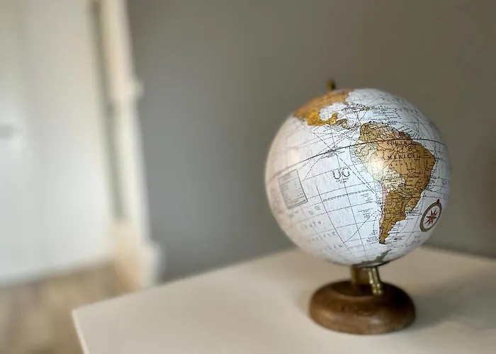 Kmhosting Zentrum Modern - Kingsize Boxspringbett 开姆尼茨